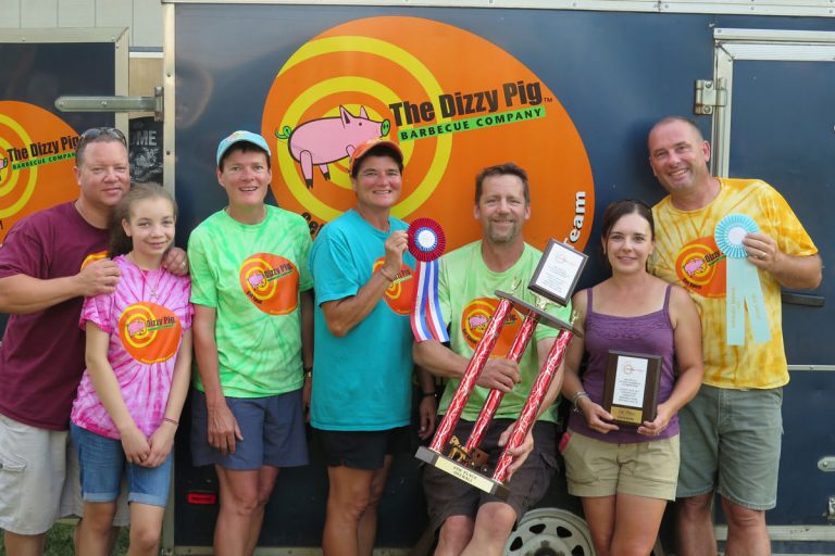 Dizzy Pig competition team grand championship in 2014