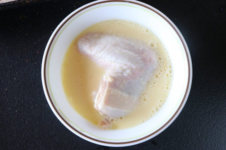 Cover wing in egg wash