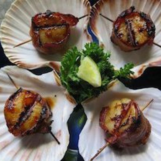 Tsunami Spin Bacon Wrapped Scallops