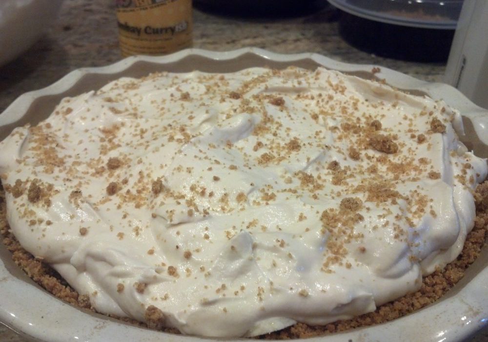 Banana rum cream pie with Bombay Curry-ish spiced crust