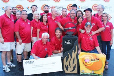 Dizzy Pig sponsored team Serial Grillers wins ribs at Memphis in May
