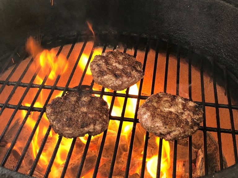 Grill brisket burgers