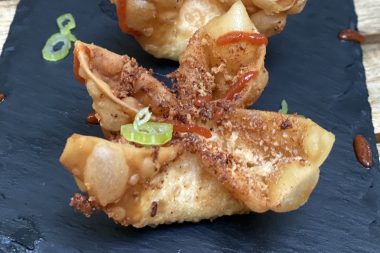 https://dizzypigbbq.com/wp-content/dpimages/Buffalo-Chicken-Rangoons-380x253-c-default.jpg