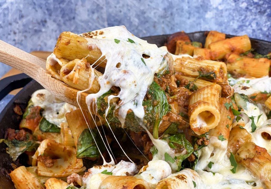 Cheesy Venison Pasta Bake recipe feature image