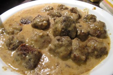 Curry ginger garlic meatballs