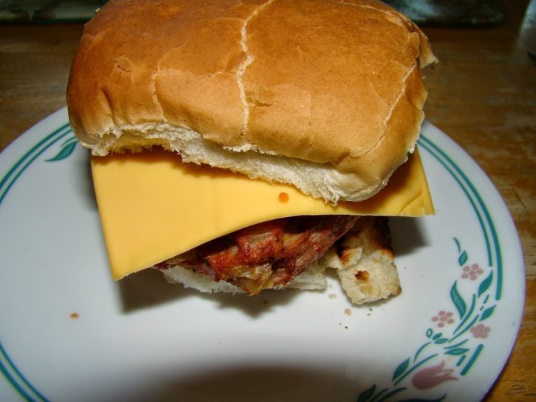 Garnish yummy Fajita-ish burgers with your favorite fixings