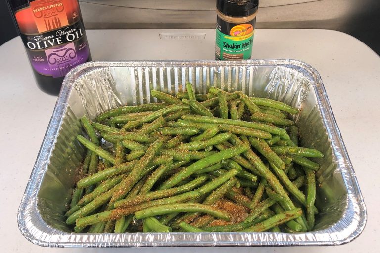 Toss green beens with Shakin’ the Tree