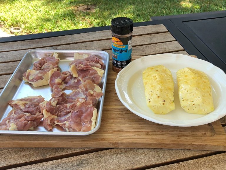 Remove the skin and core from the pineapple