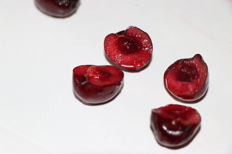 Halve cherries