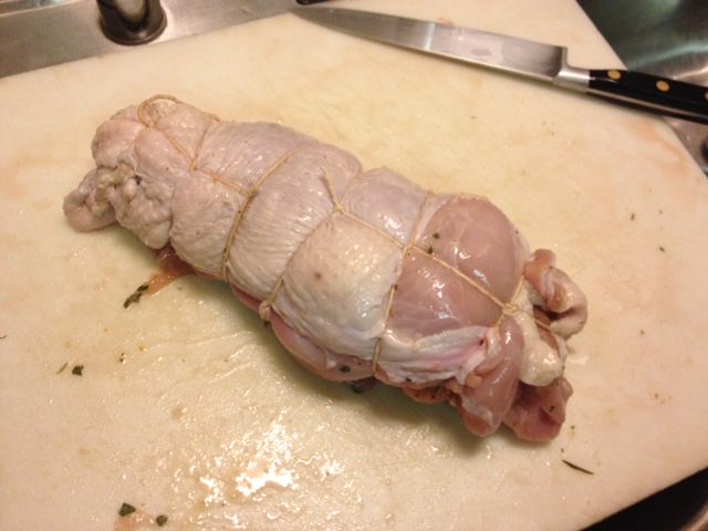 Roll the Turkchetta up carefully and tie it