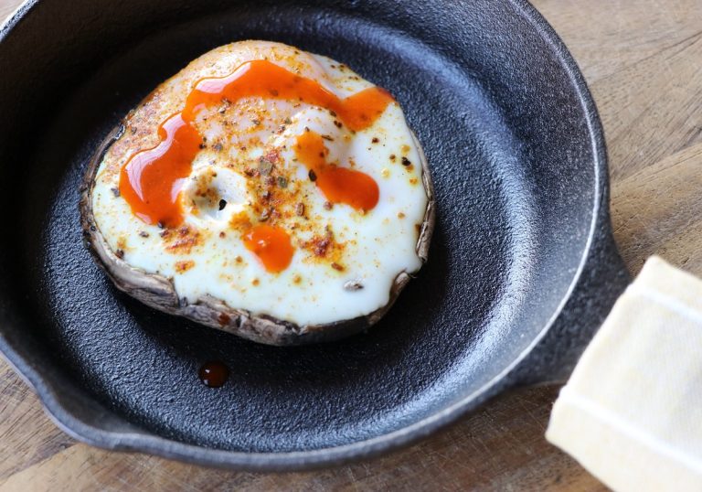 Mushroom sunny-side up