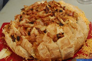 Cheesy pull apart bread with Raging River and bacon