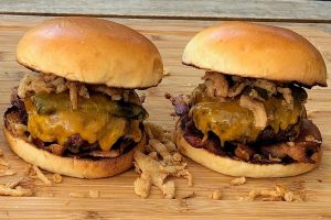 DrBBQ’s Grilled Brisket Burgers with Dizzy Pig SPG Original