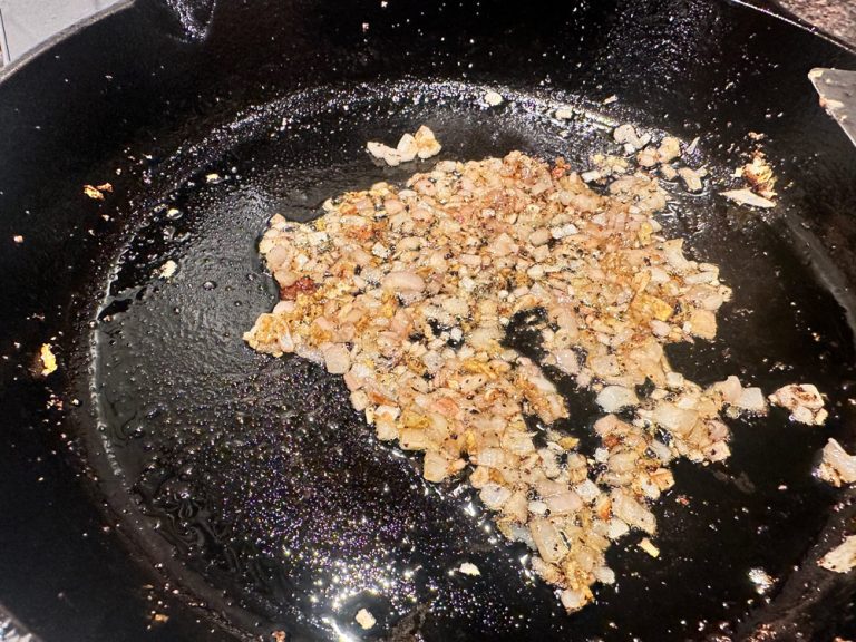 Sauté shallots and ginger