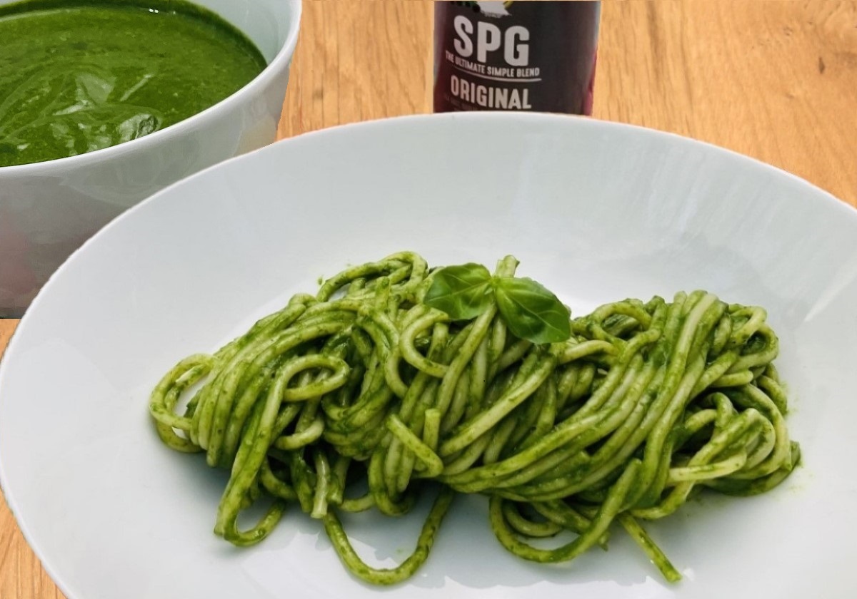Spinach basil sauce for pasta recipe image