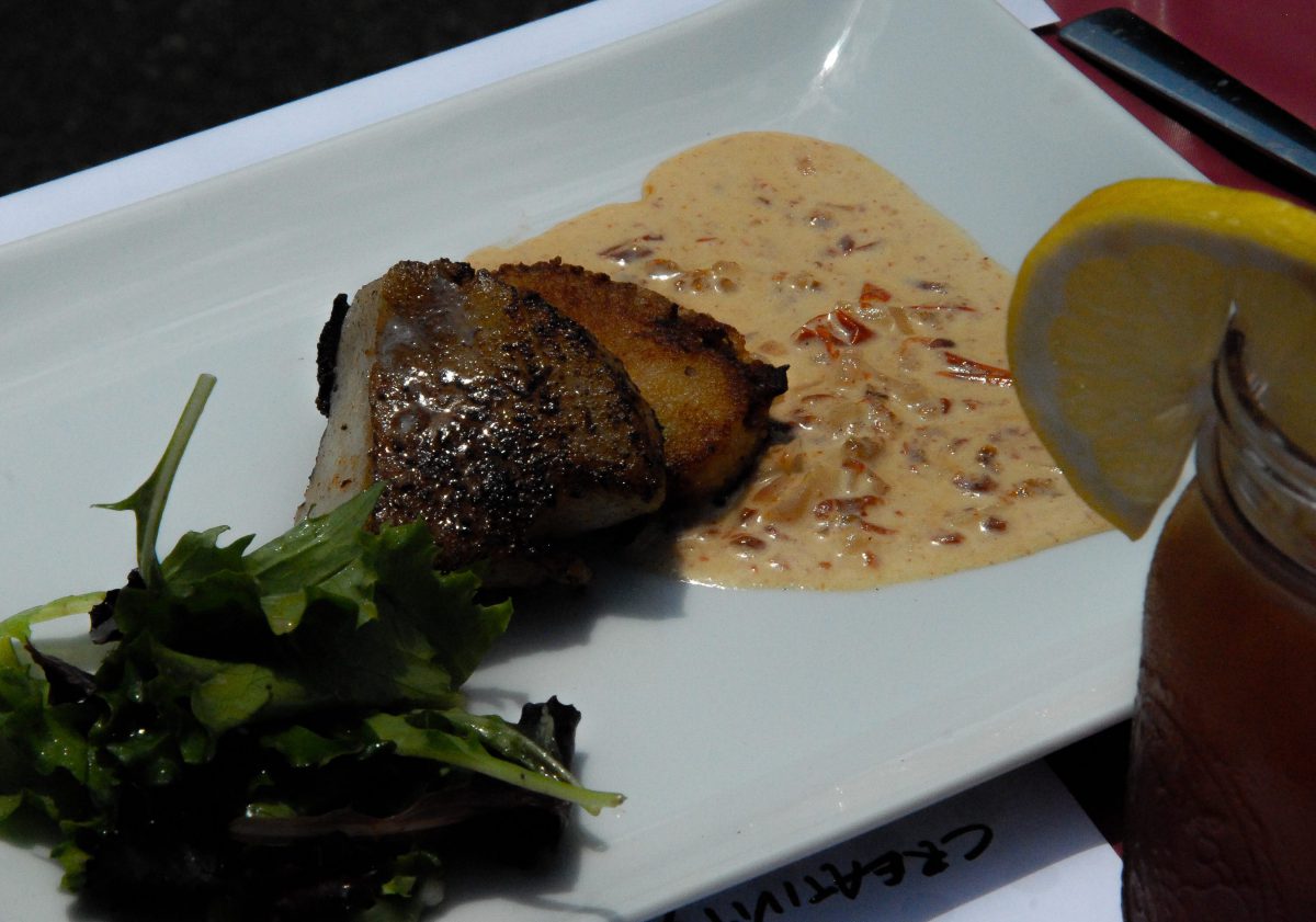 Throw-down Fish and Grits at DizzyFest